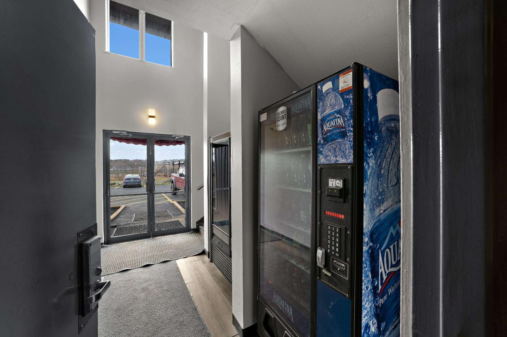 Quality Inn & Suites Caribou Екстериор снимка