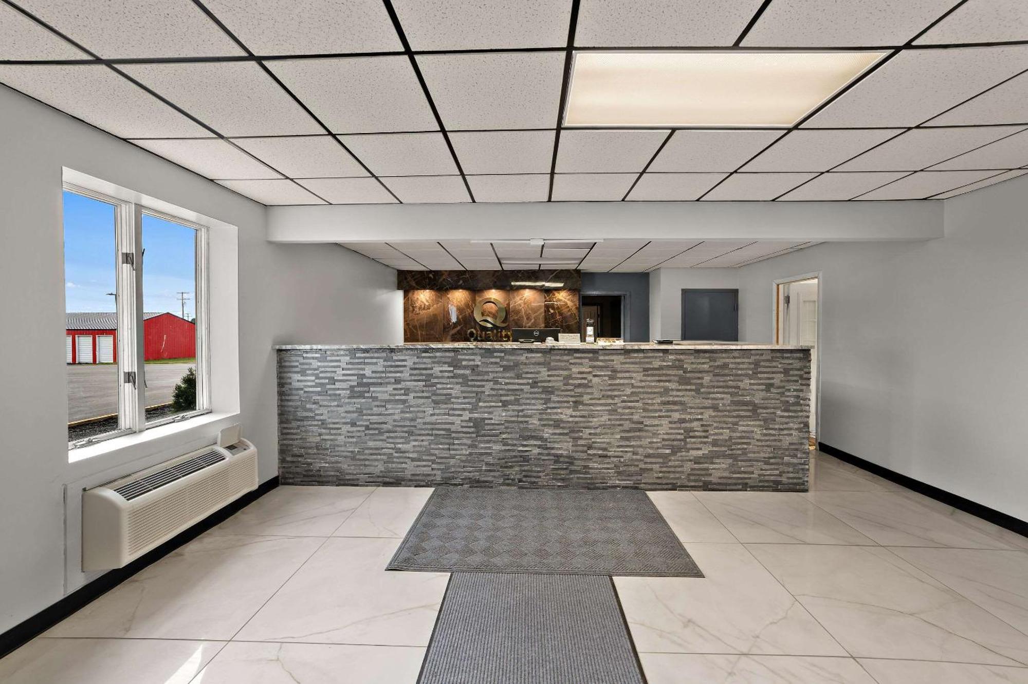 Quality Inn & Suites Caribou Екстериор снимка