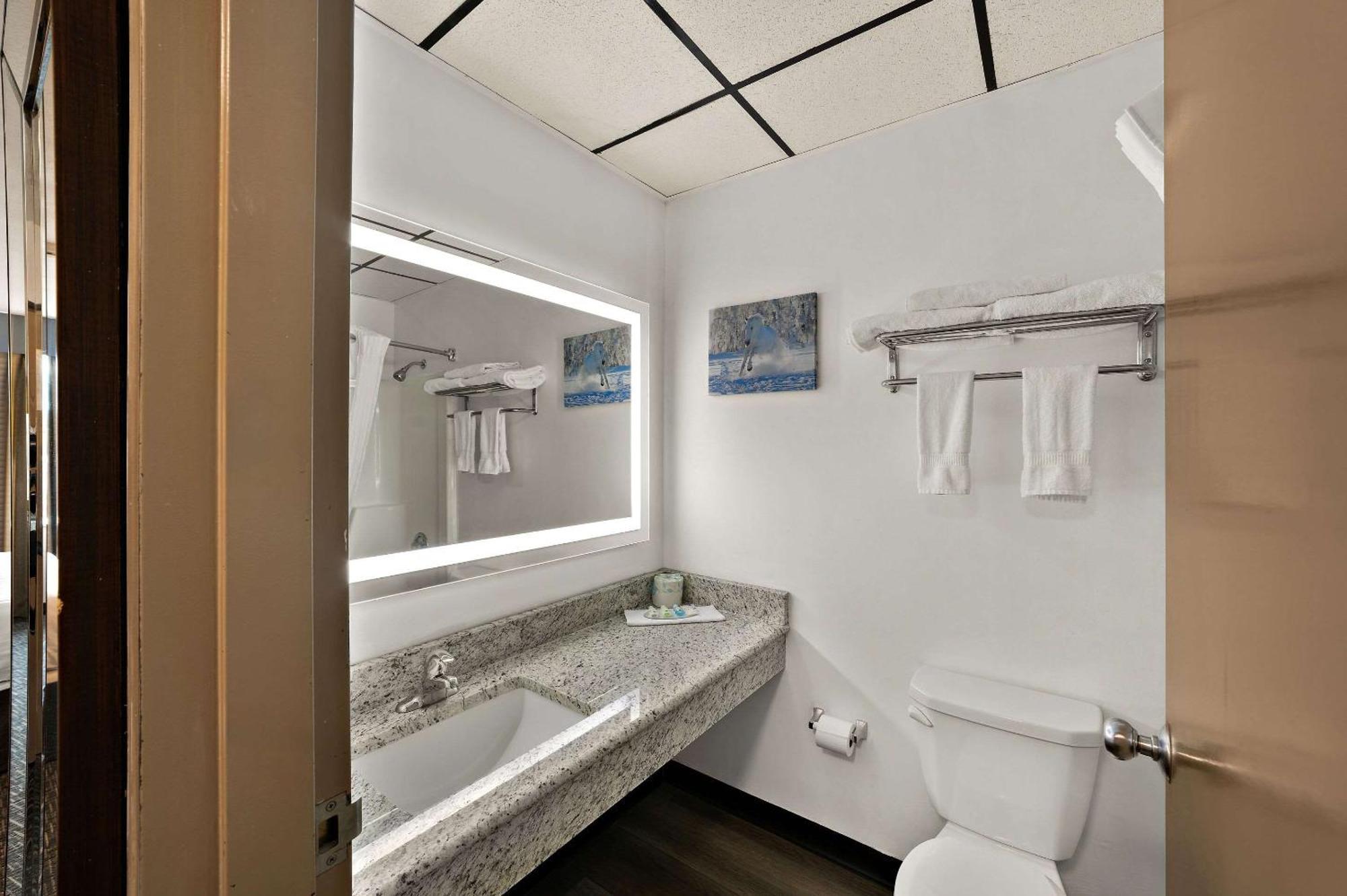 Quality Inn & Suites Caribou Екстериор снимка