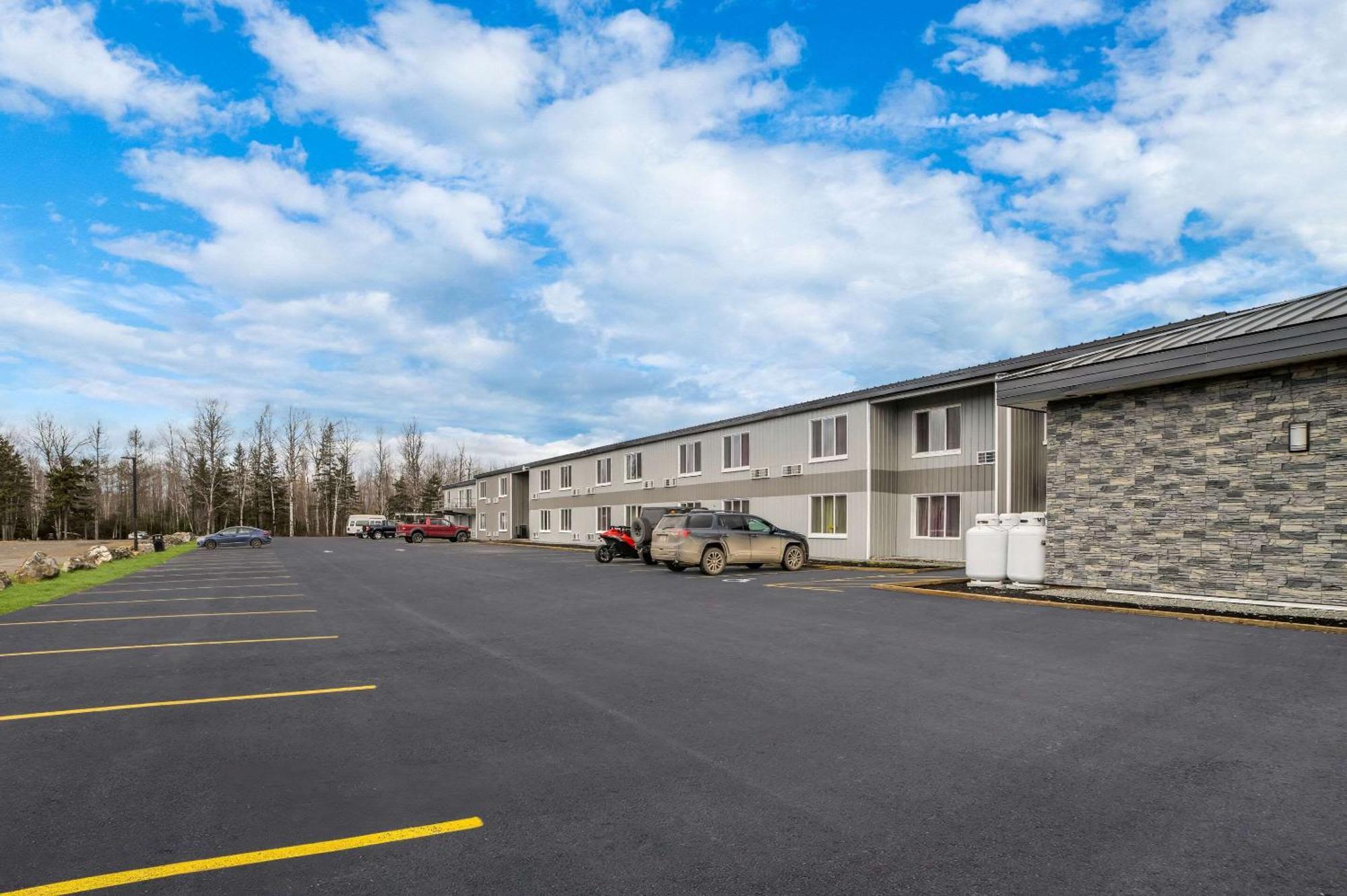 Quality Inn & Suites Caribou Екстериор снимка