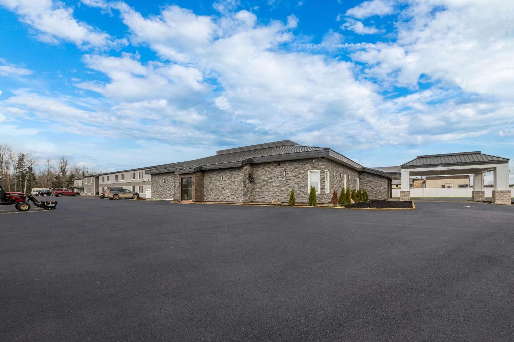 Quality Inn & Suites Caribou Екстериор снимка